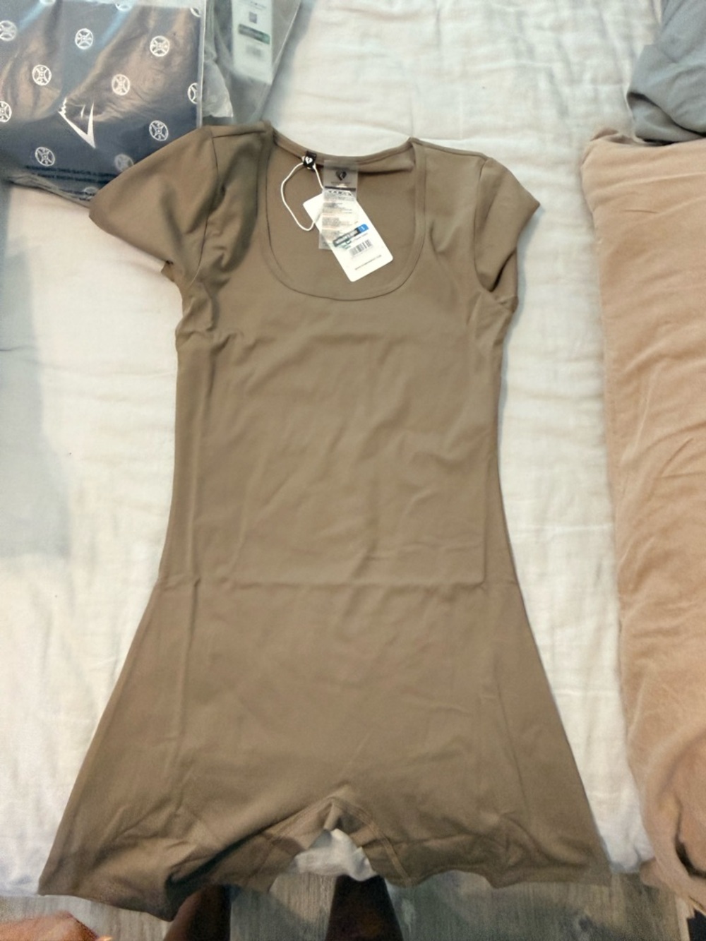 wonder nation Scoop Neck Short Sleeve Romper in Taupe